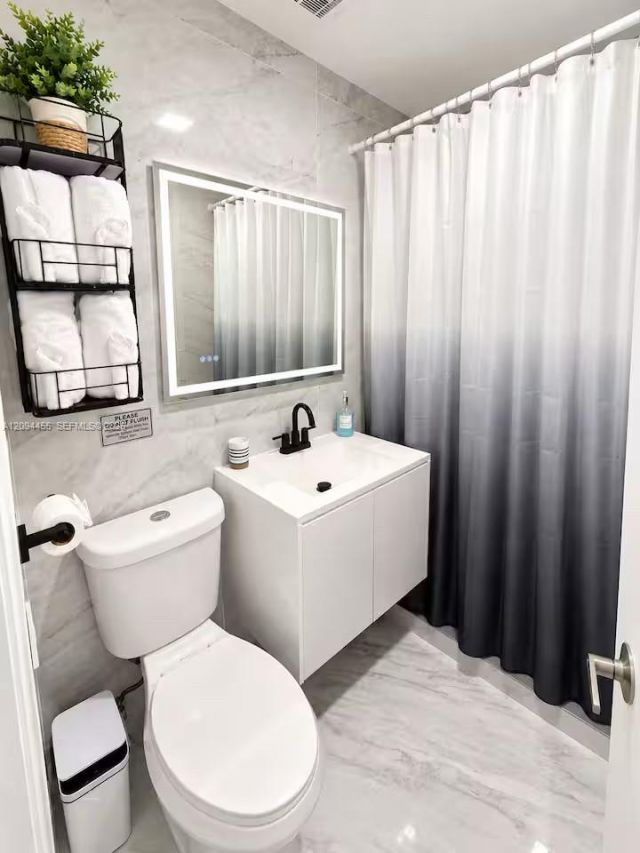 2634 Thomas St, Hollywood, FL 33020 Photo