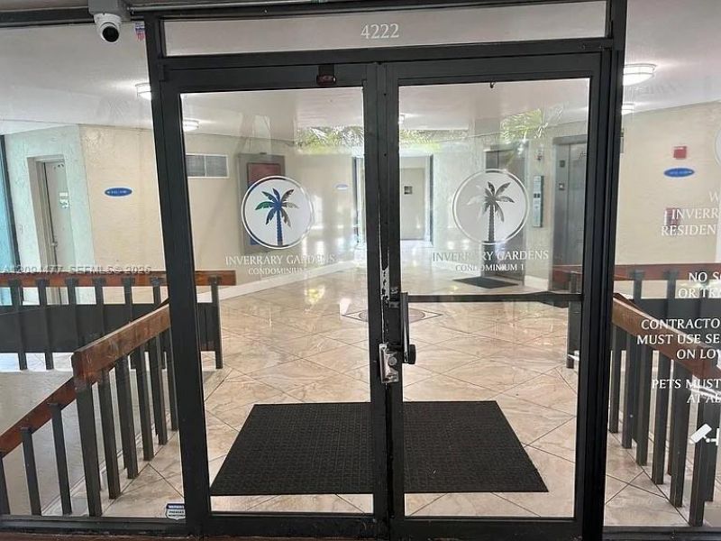 4222 Inverrary Blvd , Unit 4105, Lauderhill, FL 33319 Photo