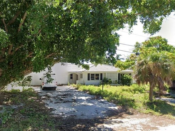 1040 Kings Crown DR , SANIBEL, FL 33957
