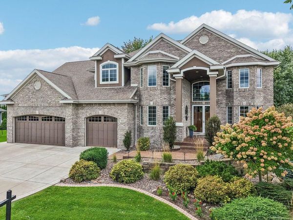 416 S Brookwood Drive, Mount Horeb, WI 53572