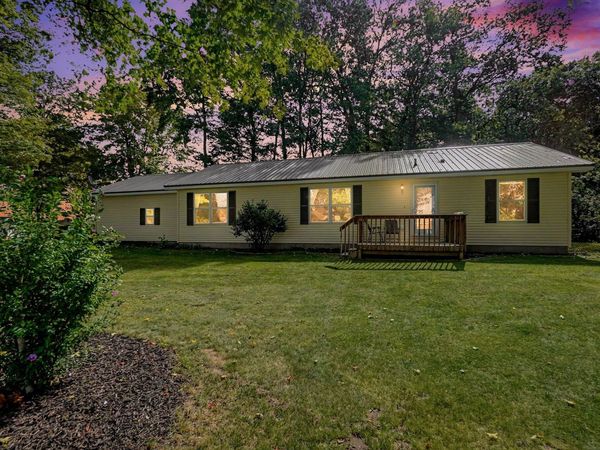 5565 Cozy Point Drive, Newaygo, MI 49337