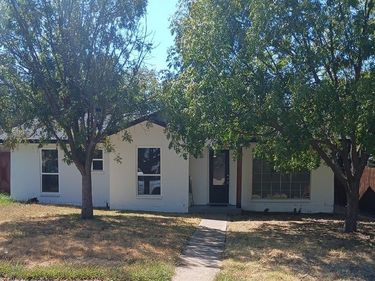 719 Kelso Drive, Dallas, TX 75211