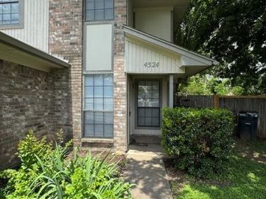 4524 Halyard Court, Unit 4524&4, Fort Worth, TX 76135