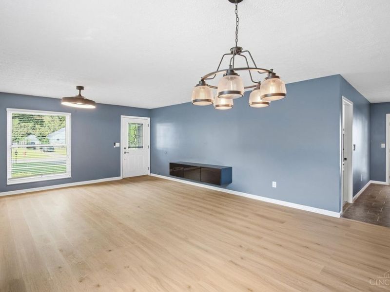 324 Conova Drive, Monroe, OH 45050 Photo 5