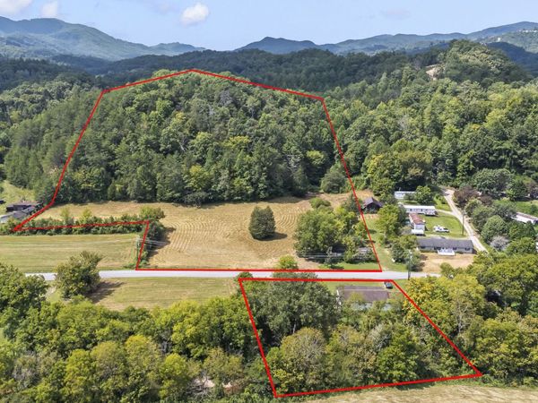 1964 Little Valley Rd , Sevierville, TN 37862
