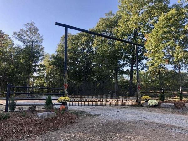 891 Missouri 17 , Mountain View, MO 65548