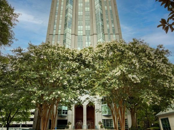 2870 Pharr Court South NW, Unit 2403, Atlanta, GA 30305