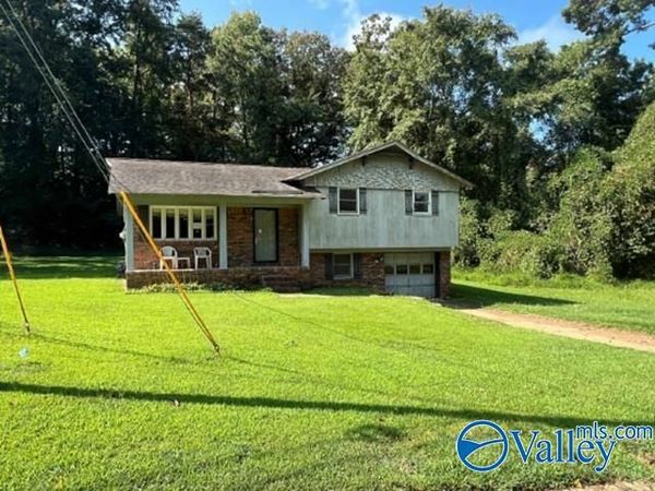 3013 Tall Tree Lane, Adamsville, AL 35005