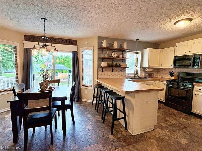 5920 Province Court, Lorain, OH 44053 Photo 10