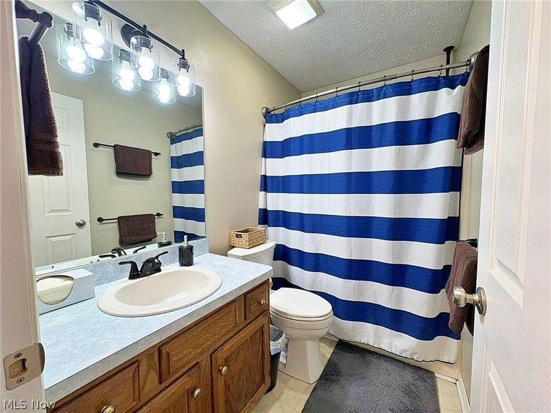 5920 Province Court, Lorain, OH 44053 Photo 28