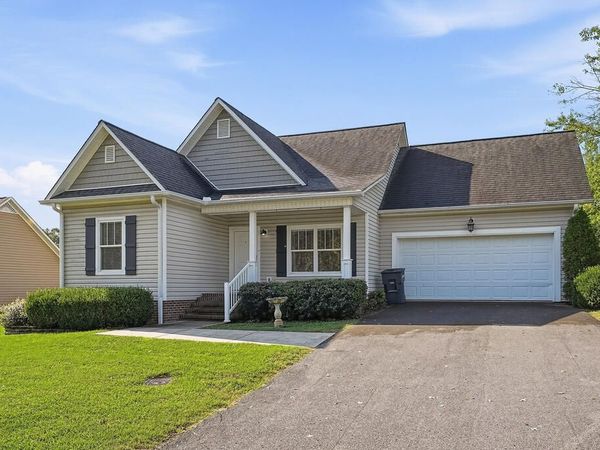 11 Mackay Ln, Cookeville, TN 38506