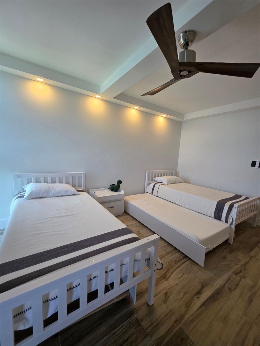 5550 N Ocean Drive, Unit 11C, Singer Island, FL 33404 Photo