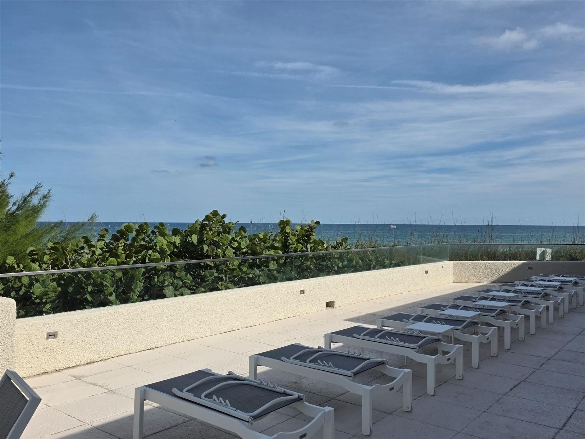 5550 N Ocean Drive, Unit 11C, Singer Island, FL 33404 Photo