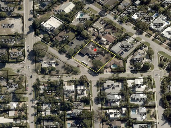 202 Palm Court, Delray Beach, FL 33444
