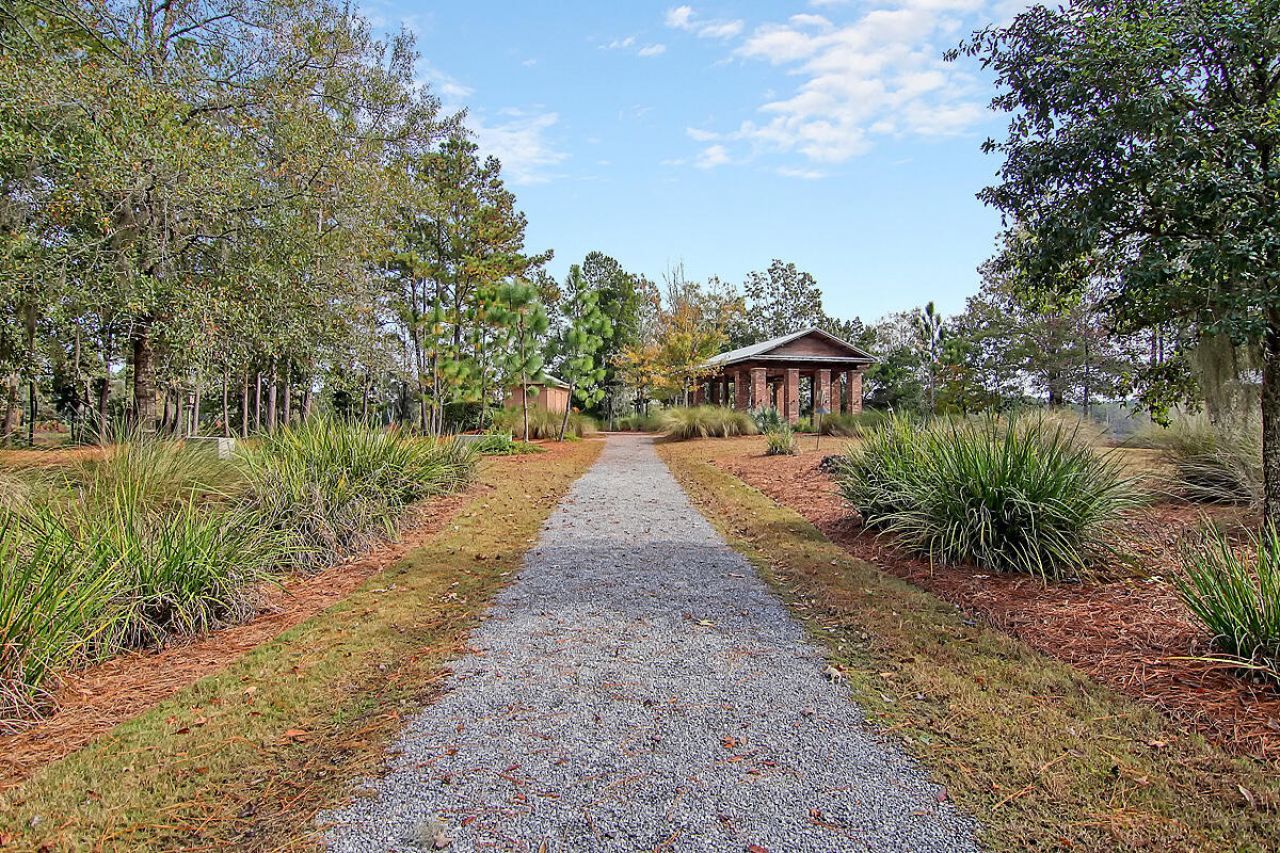 462 Woodgate Way Photo 55