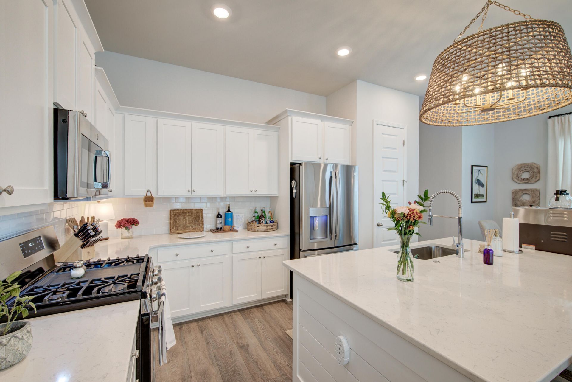 462 Woodgate Way Photo 6