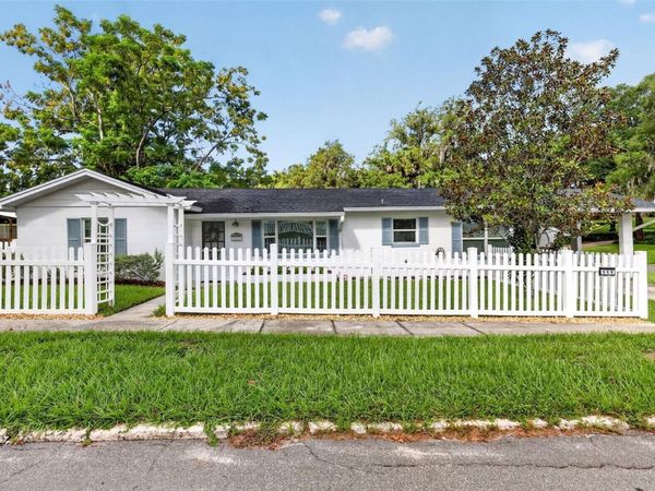 111 S CLAYTON STREET, MOUNT DORA, FL 32757