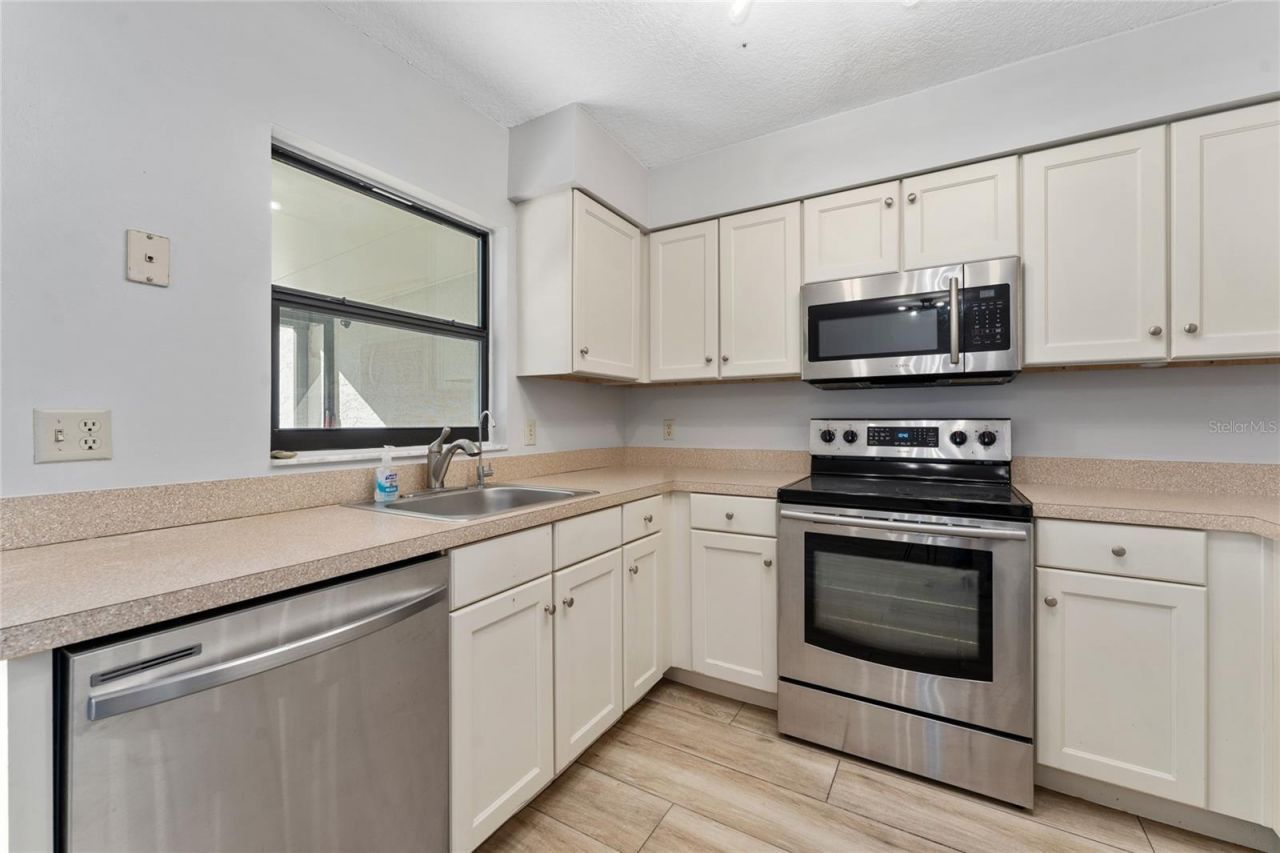 9478 Lake Lotta Circle , Gotha, FL 34734 Photo