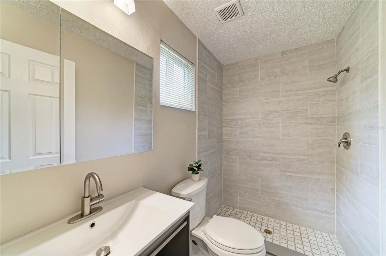4502 33rd Avenue W, Bradenton, FL 34209 Photo