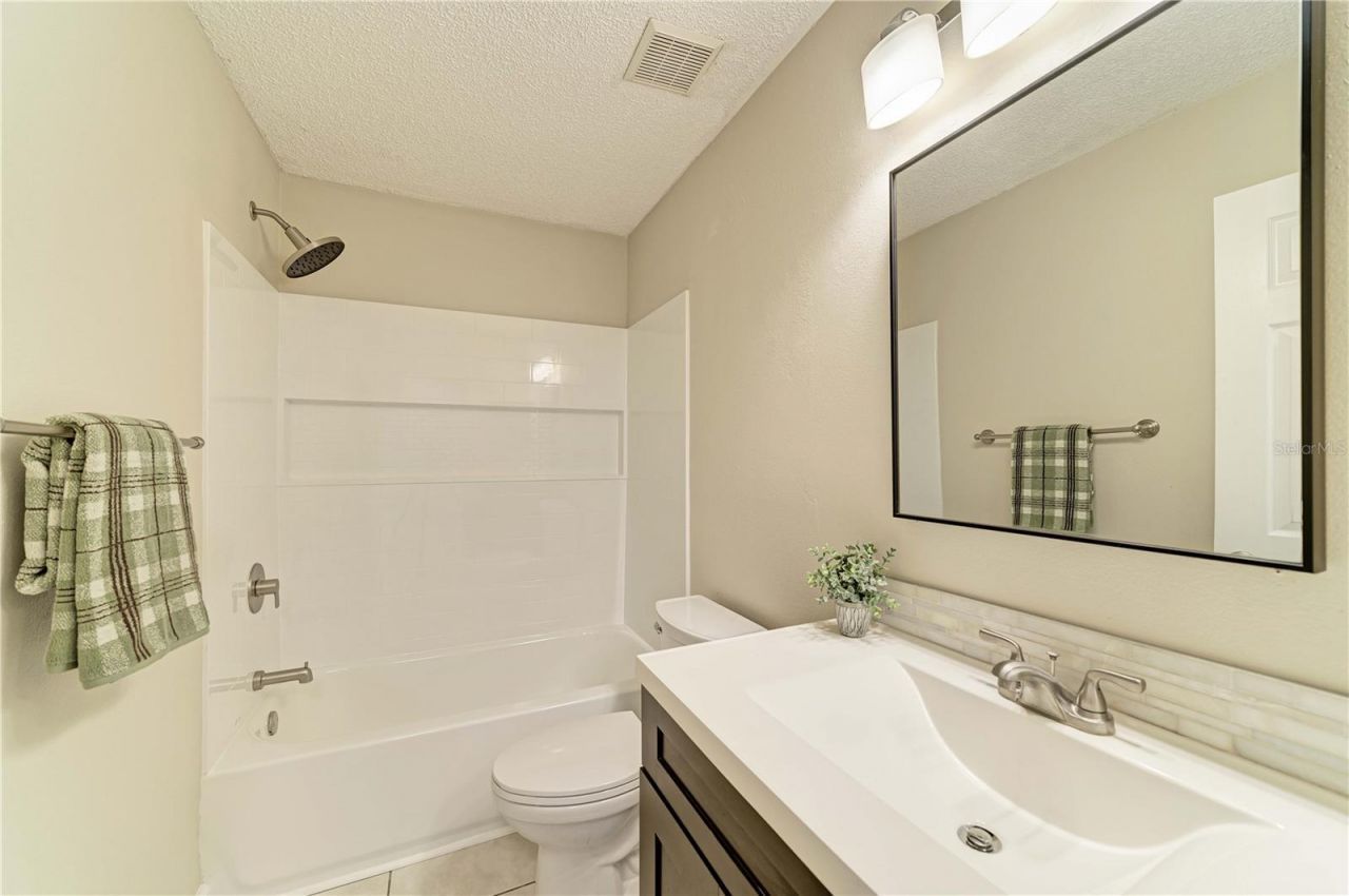 4502 33rd Avenue W, Bradenton, FL 34209 Photo