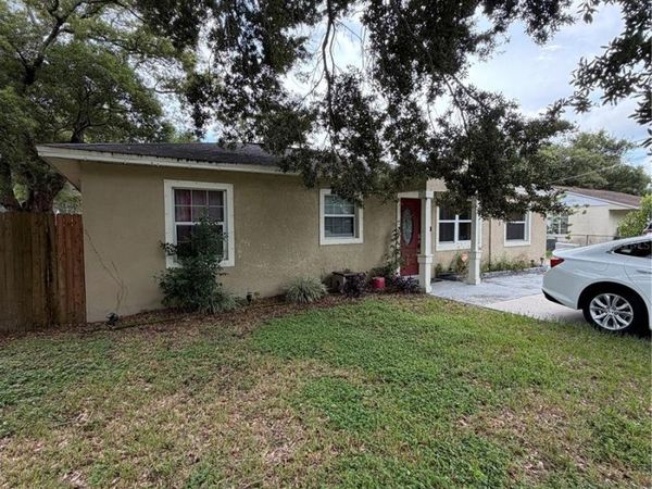 10325 N ARMENIA AVENUE , TAMPA, FL 33612