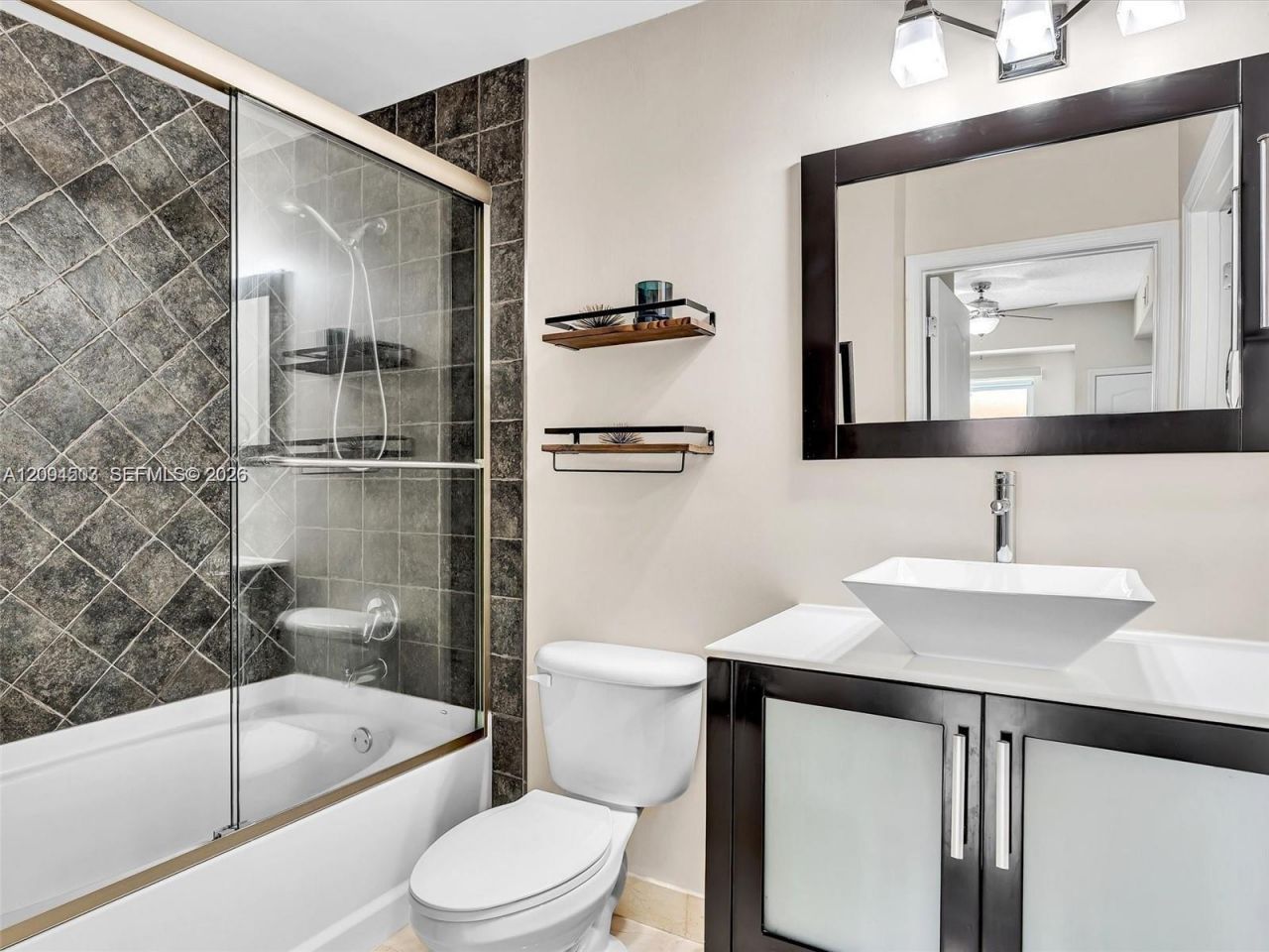 6001 SW 70th St, Unit 313, South Miami, FL 33143 Photo