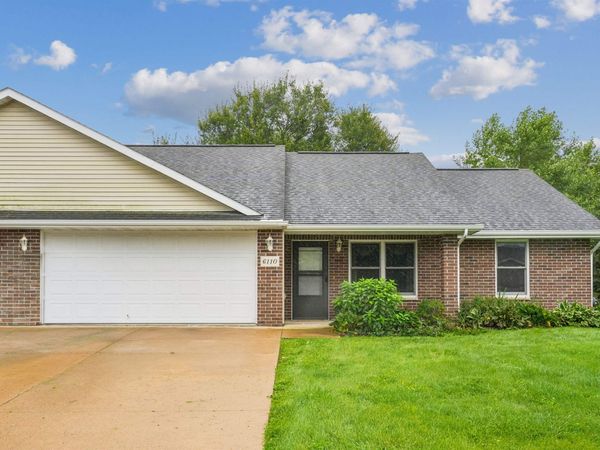 6110 Seven Springs Drive, Dubuque, IA 52002
