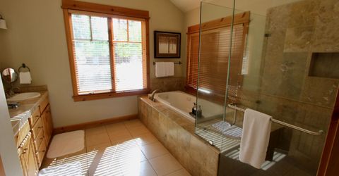 12220 Lookout Loop, Unit #F21-11, Truckee, CA 96161 Photo