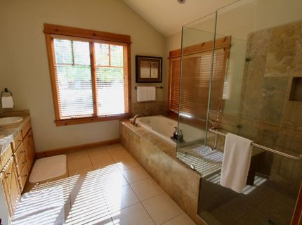 12220 Lookout Loop, Unit #F21-11, Truckee, CA 96161 Photo