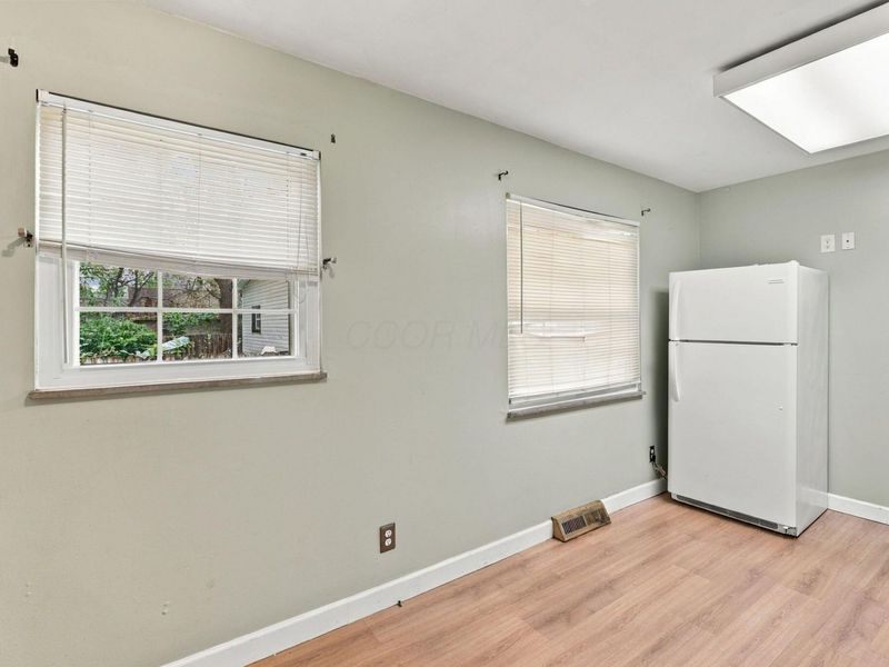 565 S Hampton Road , Columbus, OH 43213 Photo 15