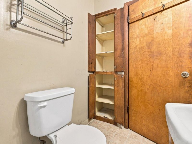 565 S Hampton Road , Columbus, OH 43213 Photo 28