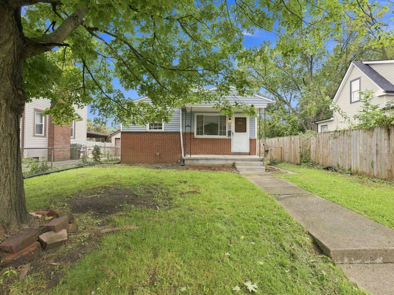 565 S Hampton Road , Columbus, OH 43213 Photo 4