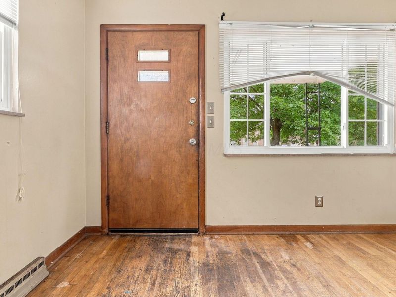 565 S Hampton Road , Columbus, OH 43213 Photo 8