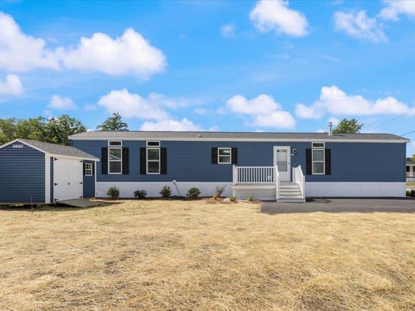 29 Lowell Road, Unit 25, Salem, NH 03079