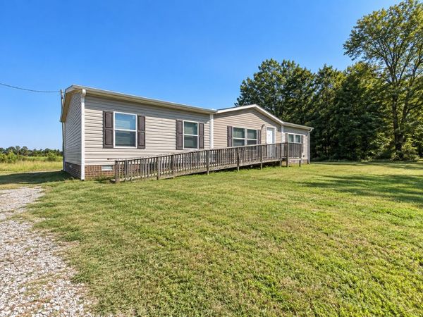 135 Charlie Lewis Rd , Trenton, TN 38382