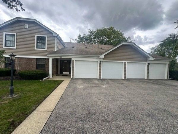 109 Sussex Circle, Unit C1, Schaumburg, IL 60193
