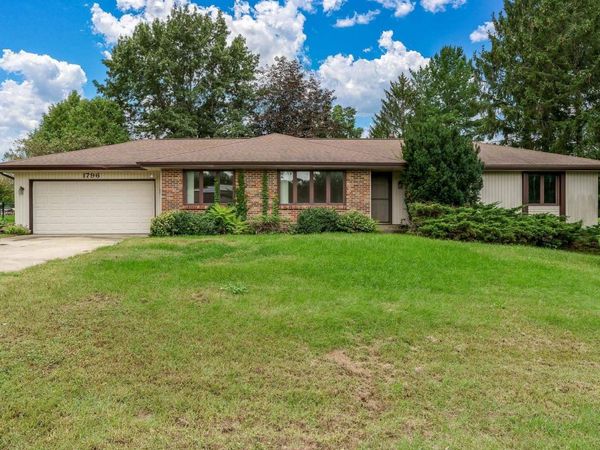 1796 BRACKNEL Boulevard, Rockford, IL 61103