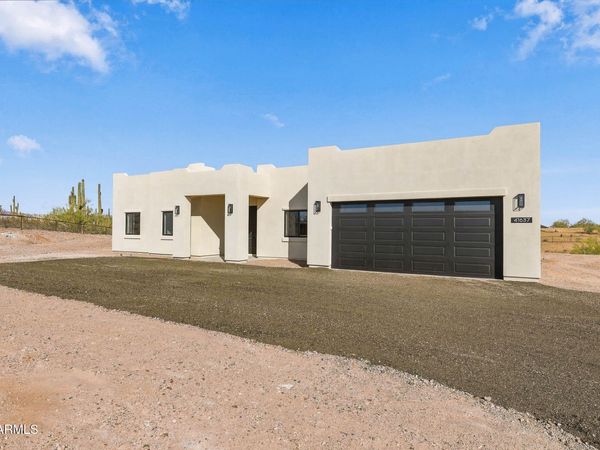 41637 N US HIGHWAY 60, Morristown, AZ 85342