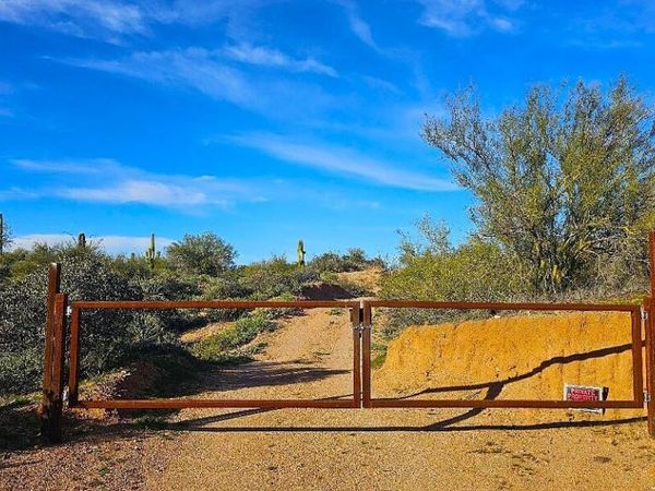 142X4 E MONTELLO Road, Unit 2, Scottsdale, AZ 85262