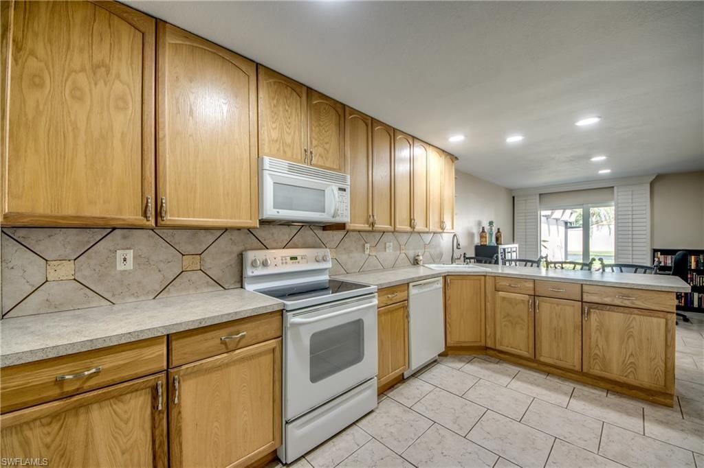 3130 Shorewood Ln, Unit 1, Fort Myers, FL 33907 Photo