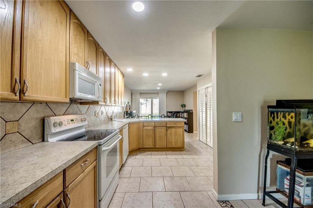 3130 Shorewood Ln, Unit 1, Fort Myers, FL 33907 Photo