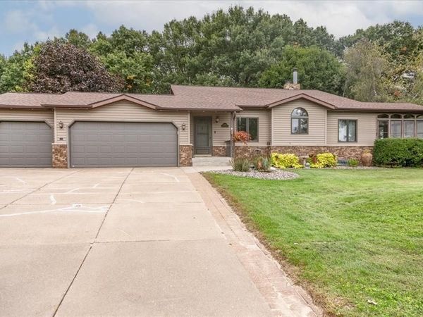 2925 S Plum Tree Circle, Menomonie, WI 54751