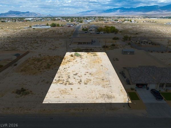 760 E Hickory Street , Pahrump, NV 89048