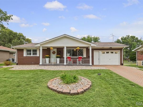 729 Yale Avenue , Edwardsville, IL 62025
