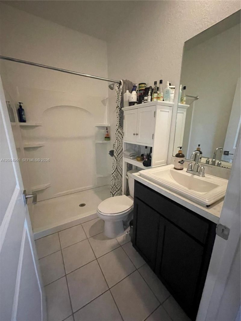 2823 NW 181st St, Miami Gardens, FL 33056 Photo