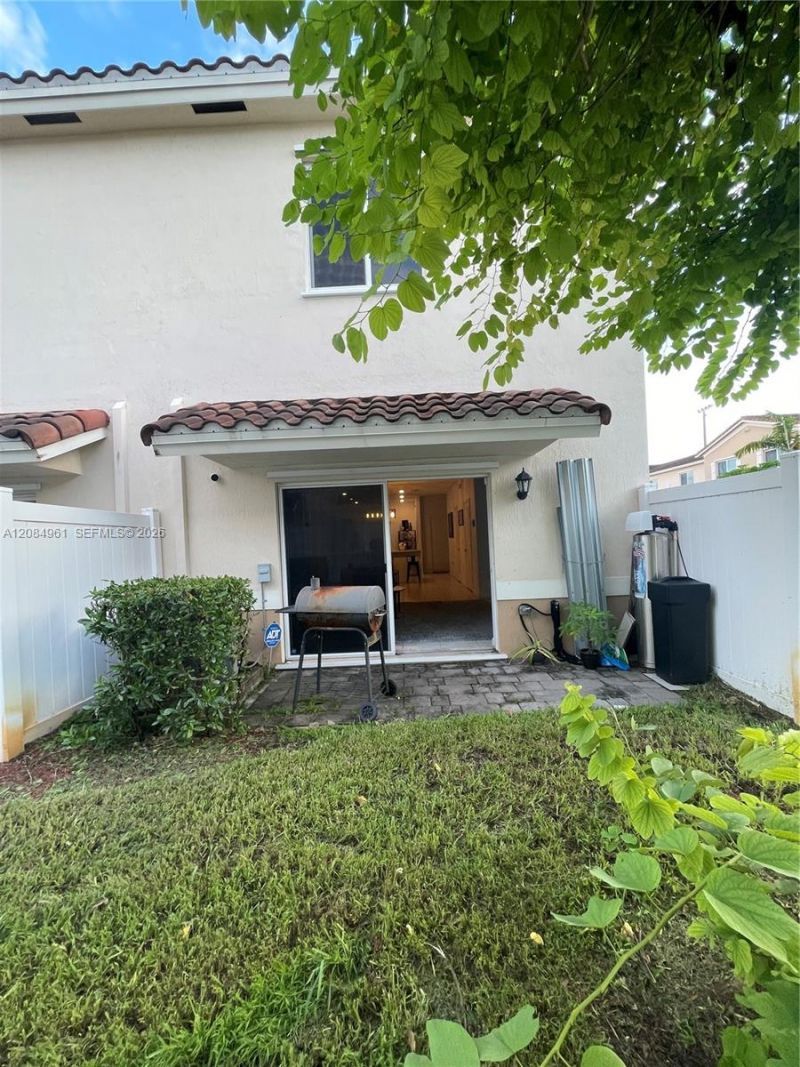 2823 NW 181st St, Miami Gardens, FL 33056 Photo