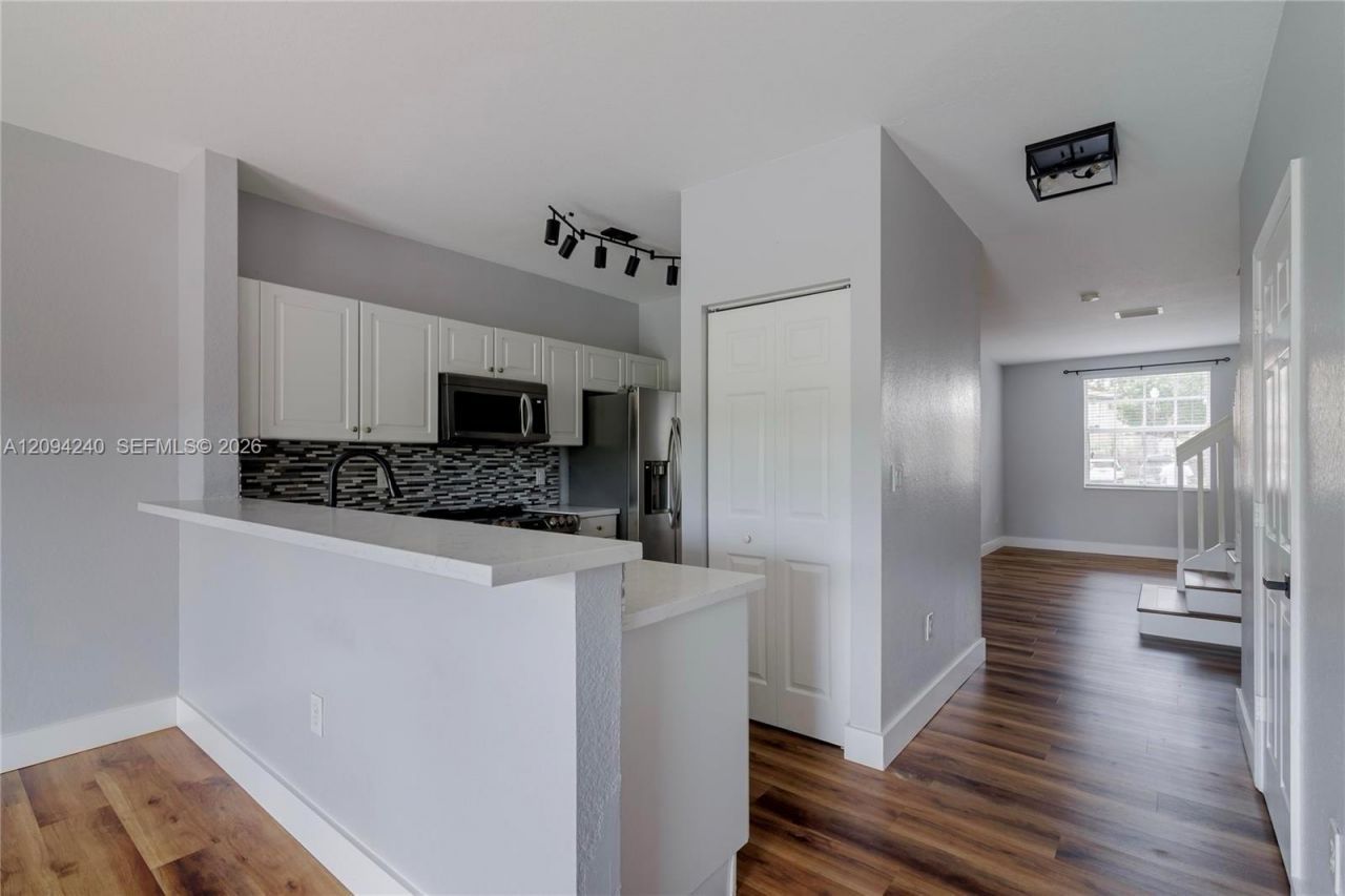 3370 NE 13th Cir Dr, Unit 106-20, Homestead, FL 33033 Photo