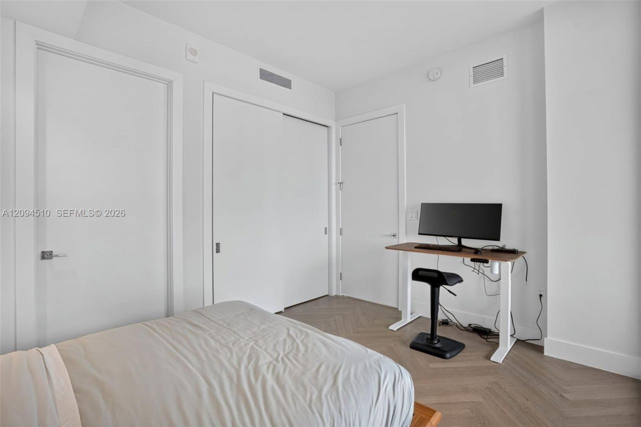 5775 Collins Ave, Unit 705, Miami Beach, FL 33140 Photo