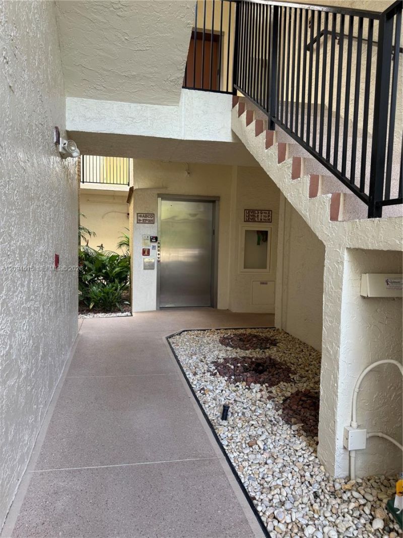 5147 Europa Dr , Unit N, Boynton Beach, FL 33437 Photo