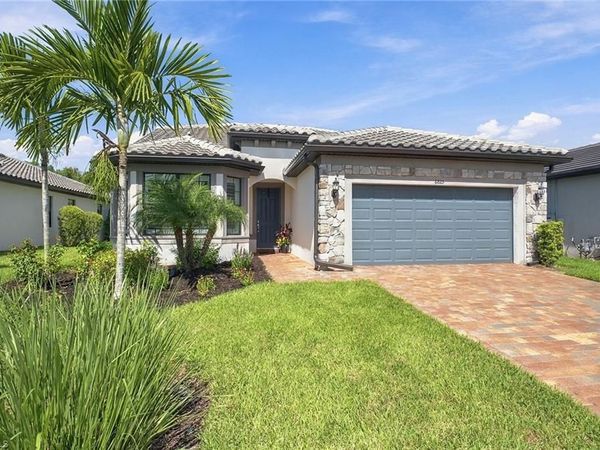 6825 Greenbriar CT , NAPLES, FL 34114